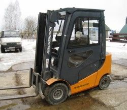 Металлическая кабина на погрузчик JUNGHEINRICH 1,6т (TFG316 старая серия) Металлическая кабина на погрузчик JUNGHEINRICH 1,6т (TFG316 старая серия)