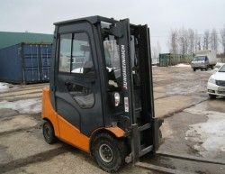 Металлическая кабина на погрузчик JUNGHEINRICH 1,6т (TFG316 старая серия) Металлическая кабина на погрузчик JUNGHEINRICH 1,6т (TFG316 старая серия)