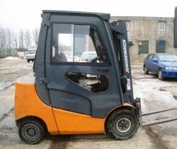Металлическая кабина на погрузчик JUNGHEINRICH 1,6т (TFG316 старая серия) Металлическая кабина на погрузчик JUNGHEINRICH 1,6т (TFG316 старая серия)