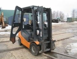 Металлическая кабина на погрузчик JUNGHEINRICH 1,6т (TFG316 старая серия) Металлическая кабина на погрузчик JUNGHEINRICH 1,6т (TFG316 старая серия)