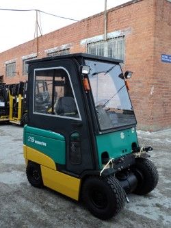 Металлическая кабина на электропогрузчики Komatsu 2,5т