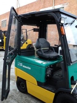 Металлическая кабина на электропогрузчики Komatsu 2,5т