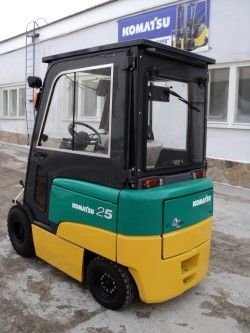 Металлическая кабина на электропогрузчики Komatsu 2,5т