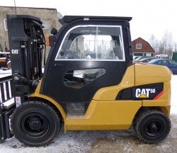 Металлическая кабина на погрузчик Caterpillar DP50CNT
