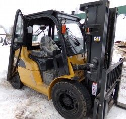 Металлическая кабина на погрузчик Caterpillar DP50CNT