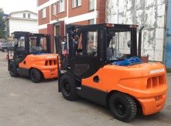 Металлическая кабина на погрузчик Doosan 3,5-5т (5 серия)