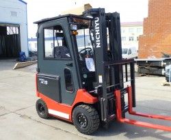 Металлическая кабина на погрузчик Nichiyu FB15-18