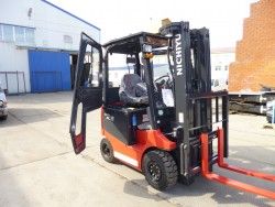 Металлическая кабина на погрузчик Nichiyu FB15-18