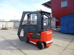 Металлическая кабина на погрузчик Nichiyu FB15-18