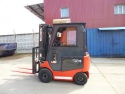 Металлическая кабина на погрузчик Nichiyu FB15-18