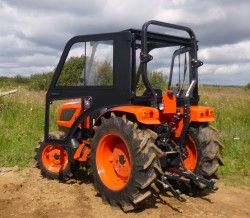 Металлическая кабина на трактор KIOTI