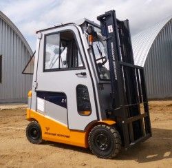 Металлическая кабина на Волжский электропогрузчик 1,5-1,8т