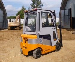 Металлическая кабина на Волжский электропогрузчик 1,5-1,8т