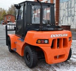 Металлическая кабина с отопителем на погрузчик Doosan 7т