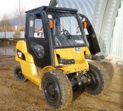 Металлическая кабина на погрузчик CATERPILLAR DP50CNT (стандарт)