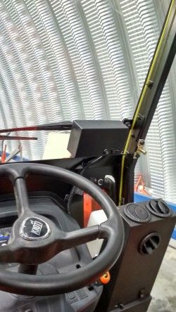 Металлическая кабина на трактор KIOTI CK3510