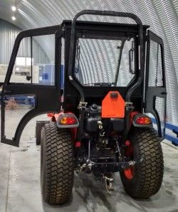 Металлическая кабина на трактор KIOTI CK3510