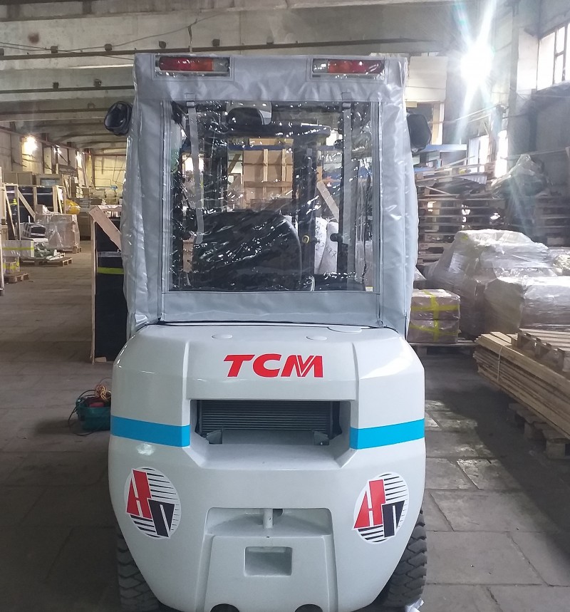 Пластиковая кабина на TCM серии INOMA