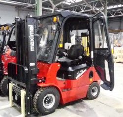 Металлическая кабина на погрузчик Maximal 1,5-1,8т