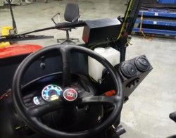 Металлическая кабина на трактор Branson 3100