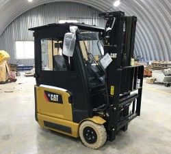 Металлическая кабина на электропогрузчик Caterpillar EP16ACNT