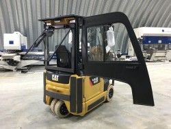 Металлическая кабина на электропогрузчик Caterpillar EP16ACNT