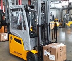 Пластиковая кабина на погрузчик Jungheinrich EFG 216k