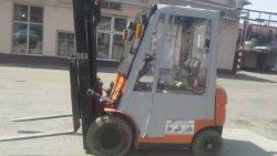 Пластиковая кабина на погрузчик Dalian 1,5т