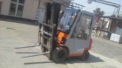 Пластиковая кабина на погрузчик Dalian 1,5т