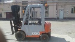 Пластиковая кабина на погрузчик Dalian 1,5т