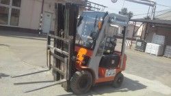 Пластиковая кабина на погрузчик Dalian 1,5т