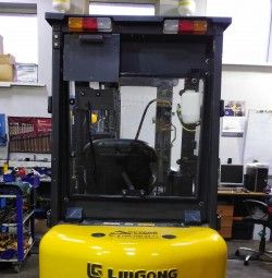 Металлическая кабина на погрузчик LiuGong 1,5т CPCD