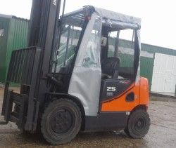 Пластиковая кабина на погрузчик DoosanDaewoo 25-35 (5 серия)