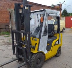 ПЛАСТИКОВАЯ КАБИНА НА CATERPILLAR 1,5т серии NT