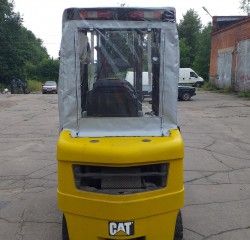 ПЛАСТИКОВАЯ КАБИНА НА CATERPILLAR 1,5т серии NT