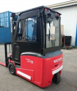 Металлическая кабина на погрузчик Nichiyu FBT15-80