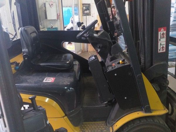 Металлическая кабина на погрузчик Caterpillar 1,5т серия NT Металлическая кабина на погрузчик Caterpillar 1,5т серия NT