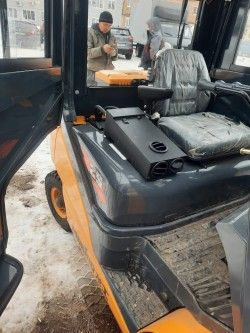 Металлическая кабина на погрузчик Lonking LG30DT