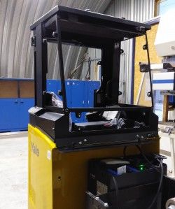 Металлическая кабина на ричтрак Yale MR16N