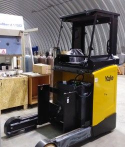 Металлическая кабина на ричтрак Yale MR16N