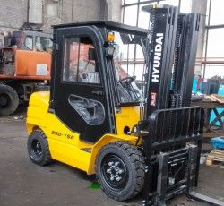 Металлическая кабина на погрузчик Hyundai 20-35 серия 7SA