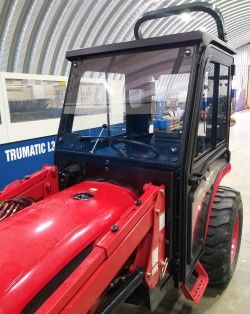 Металлическая кабина на трактор Shibaura SB25H