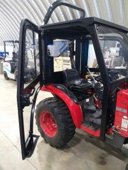 Металлическая кабина на трактор Shibaura SB25H