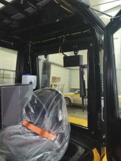 Металлическая кабина на погрузчик Hyundai 20-35 (9 серия)