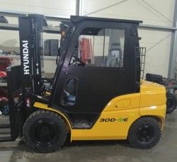 Металлическая кабина на погрузчик Hyundai 20-35 (9 серия)