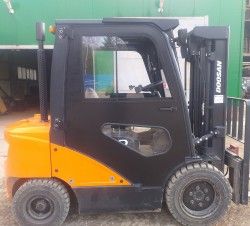Металлическая кабина на погрузчик Doosan 2,5-3,5т 7 серия