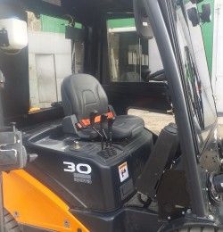 Металлическая кабина на погрузчик Doosan 2,5-3,5т 7 серия