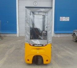 Пластиковая кабина на погрузчик Jungheinrich EFG115