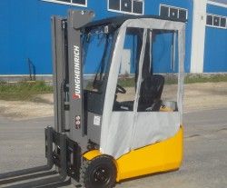 Пластиковая кабина на погрузчик Jungheinrich EFG115