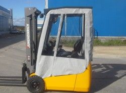 Пластиковая кабина на погрузчик Jungheinrich EFG115